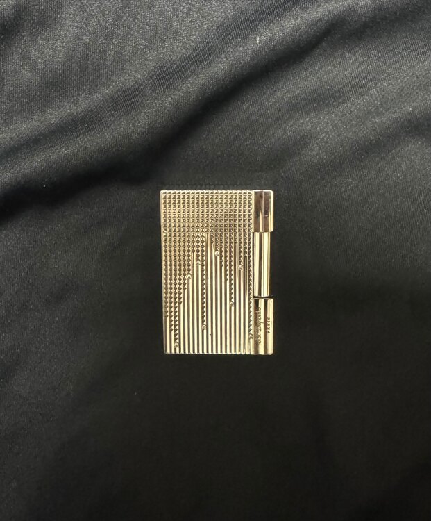 st dupont ダイヤモンドドロップス（金・貴金属）の商品画像 - 査定依頼日：2025年3月10日 - 最高査定価格：85,000円