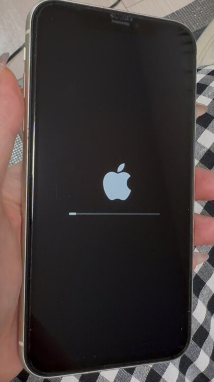 iPhone11 64GB（スマホ）の商品画像 - 査定依頼日：2025年5月12日 - 最高査定価格：21,000円