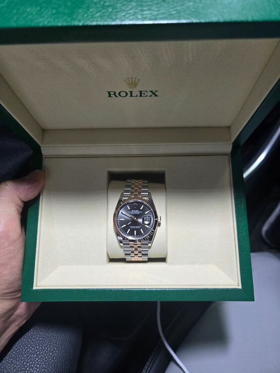 ロレックス デイトジャスト 126231（高級時計）の商品画像 - 査定依頼日：2025年9月28日 - 最高査定価格：2,350,000円