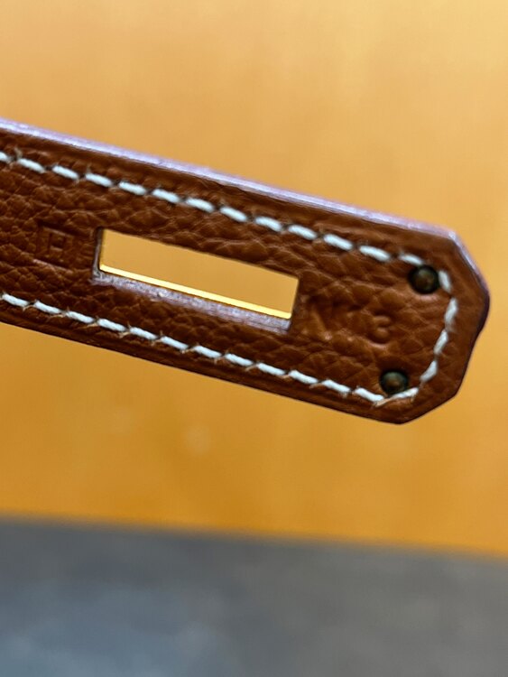 ケリー32 ◻︎H刻印　素材トゴ　明るいブラウン（ブランドバッグ）の商品画像 - 査定依頼日：2025年2月23日 - 最高査定価格：1,000,000円