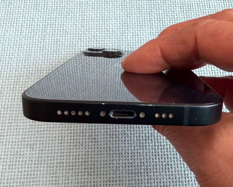 iPhone 13 128GB SIMフリー（スマホ）の商品画像 - 査定依頼日：2026年2月7日 - 最高査定価格：33,000円