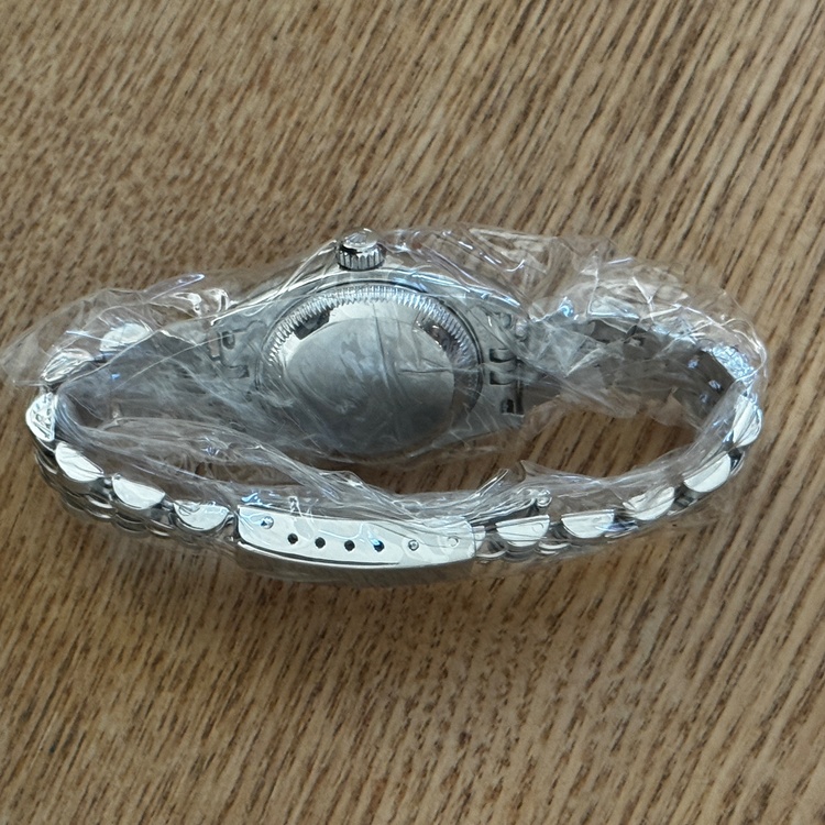 69174 SS WG アイボリー（高級時計）の商品画像 - 査定依頼日：2026年1月11日 - 最高査定価格：800,000円