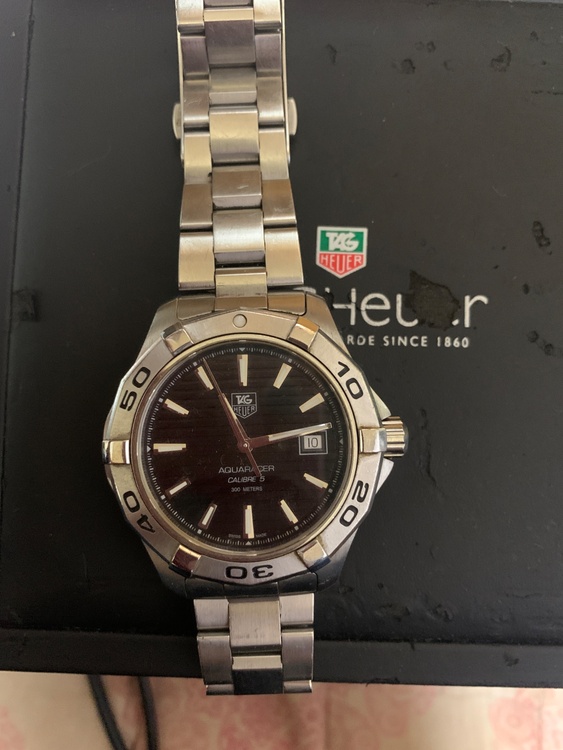 タグホイヤー アクアレーサー WAP2010 CALIBRE5 300METERS（高級時計）の商品画像 - 査定依頼日：2026年3月7日 - 最高査定価格：80,000円