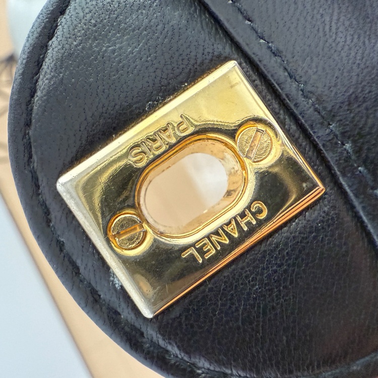 CHANEL ヴィンテージ（ブランドバッグ）の商品画像 - 査定依頼日：2025年11月25日 - 最高査定価格：170,000円