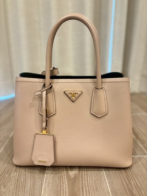 プラダ  （ブランドバッグ）の商品画像 - 査定依頼日：2025年8月18日 - 最高査定価格：155,000円