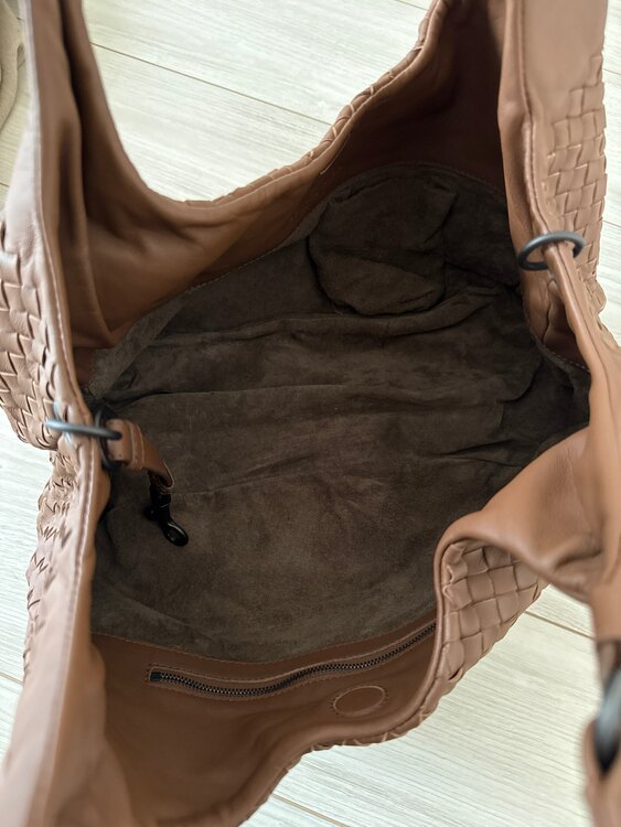 ボッテガ・ヴェネタ  （ブランドバッグ）の商品画像 - 査定依頼日：2025年5月2日 - 最高査定価格：100,000円