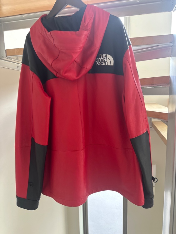 SUPREME ✖️THE NORTH FACE レザーマウンテンパーカー（古着・ファッション）の商品画像 - 査定依頼日：2026年2月7日 - 最高査定価格：70,000円