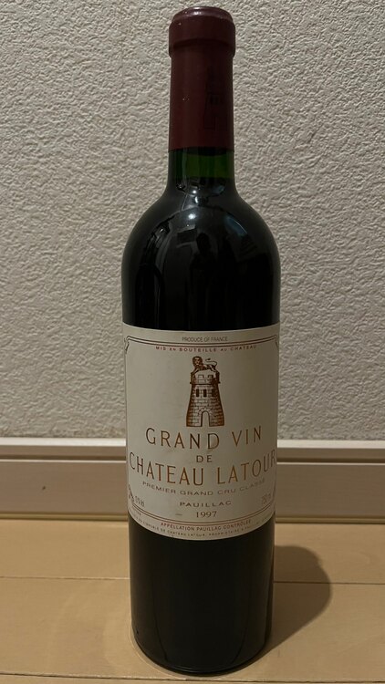 ワイン シャトーラトゥール （お酒）の商品画像 - 査定依頼日：2025年5月15日 - 最高査定価格：50,000円