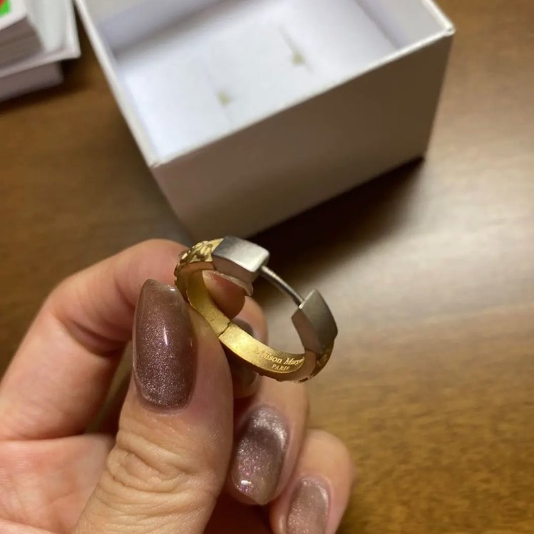 ピアス（金・貴金属）の商品画像 - 査定依頼日：2023年3月25日 - 最高査定価格：4,500円