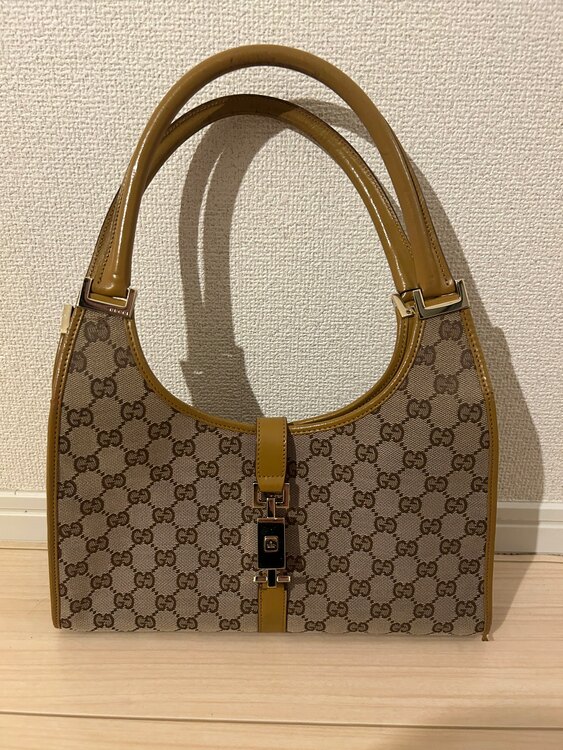 Gucci GGキャンバス ショルダーバッグ（ブランドバッグ）の商品画像 - 査定依頼日：2025年5月9日 - 最高査定価格：50,000円