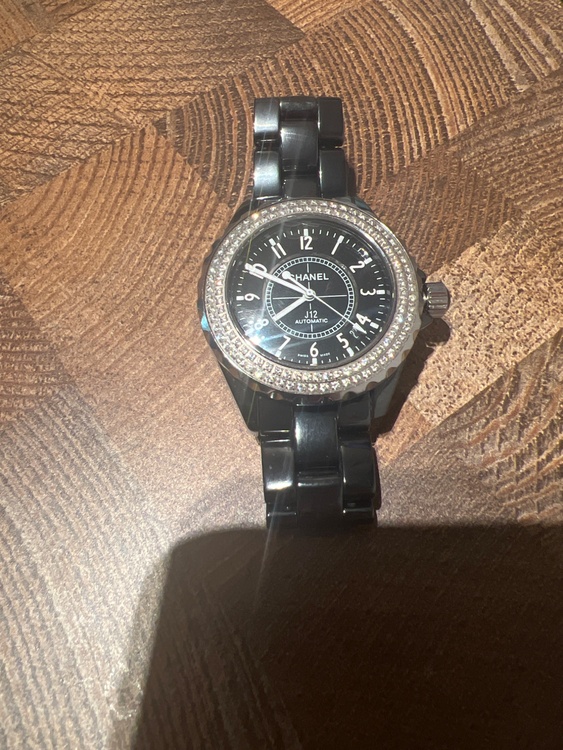 シャネル J12 DN0238（高級時計）の商品画像 - 査定依頼日：2025年12月28日 - 最高査定価格：530,000円