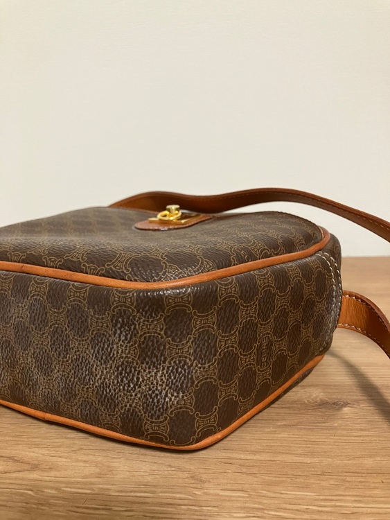 不明（ブランドバッグ）の商品画像 - 査定依頼日：2025年8月25日 - 最高査定価格：50,000円