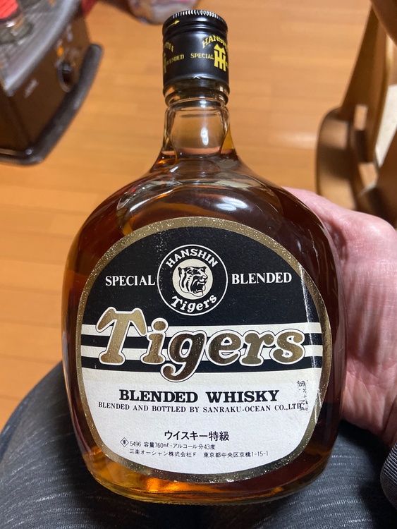 山楽オーシャンウイスキー阪神優勝記念（お酒）の商品画像 - 査定依頼日：2026年1月23日 - 最高査定価格：3,500円