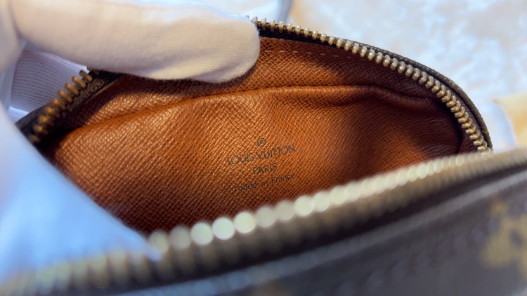 ダヌーブ（ブランドバッグ）の商品画像 - 査定依頼日：2025年11月28日 - 最高査定価格：70,000円