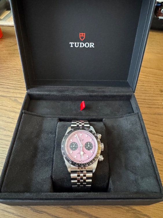 チューダー ブラックベイ 品M79360N-0019（高級時計）の商品画像 - 査定依頼日：2025年10月18日 - 最高査定価格：1,340,000円