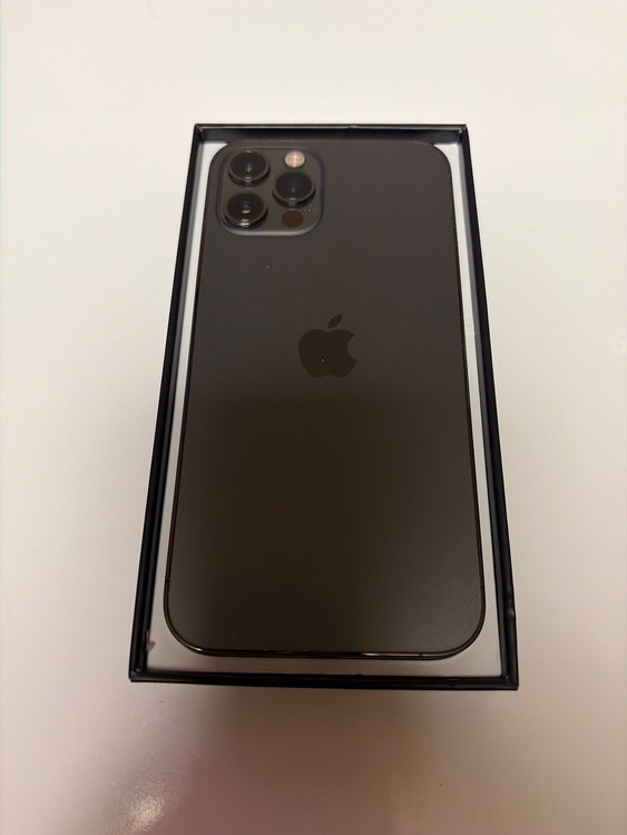 iPhone iPhone 12 Pro 256GB au（スマホ）の商品画像 - 査定依頼日：2026年6月16日 - 最高査定価格：29,000円