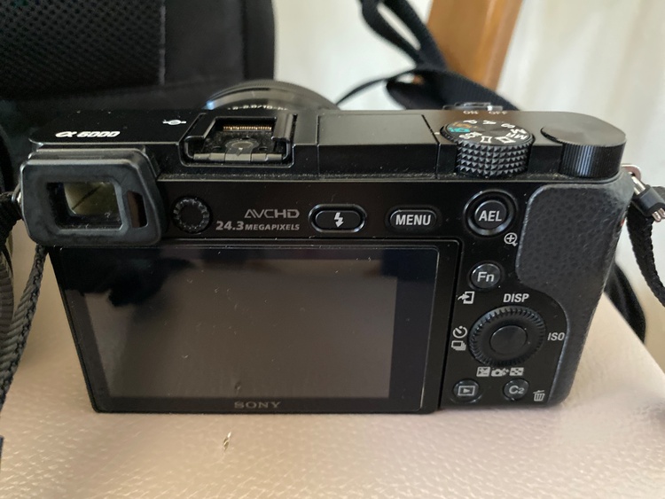 α6000（カメラ）の商品画像 - 査定依頼日：2026年5月30日 - 最高査定価格：40,100円