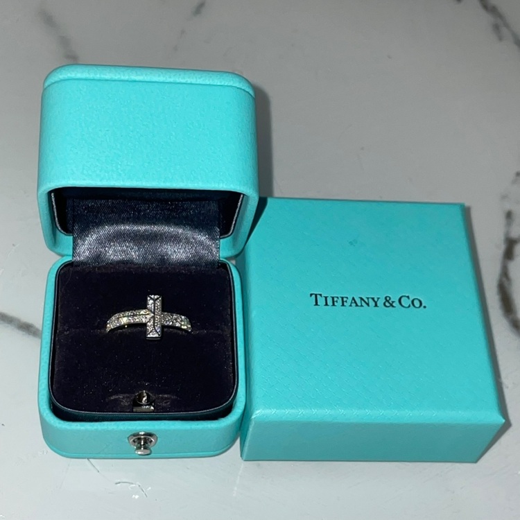 Tワン ナロー リング（宝石）の商品画像 - 査定依頼日：2025年11月16日 - 最高査定価格：350,000円