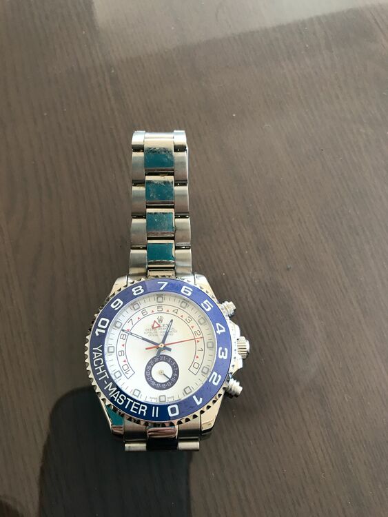 ヨットマスター2（高級時計）の商品画像 - 査定依頼日：2025年8月9日 - 最高査定価格：2,400,000円