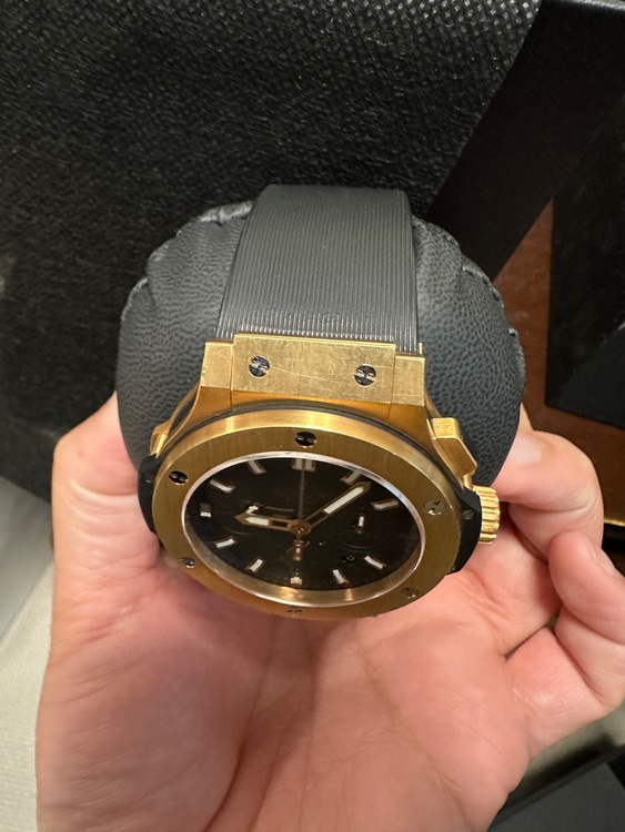 ウブロ ビックバン HU301.PX.1180.Rx（高級時計）の商品画像 - 査定依頼日：2025年11月26日 - 最高査定価格：2,200,000円