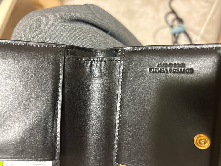 ボッテガ・ヴェネタ  （ブランドバッグ）の商品画像 - 査定依頼日：2025年4月5日 - 最高査定価格：35,000円