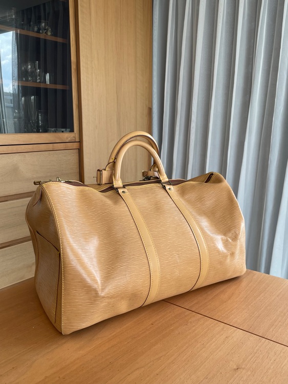 ルイヴィトン エピ （ブランドバッグ）の商品画像 - 査定依頼日：2025年8月11日 - 最高査定価格：60,000円