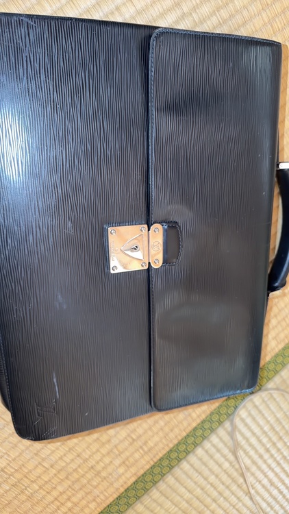 紳士用カバン（ブランドバッグ）の商品画像 - 査定依頼日：2026年1月5日 - 最高査定価格：42,000円