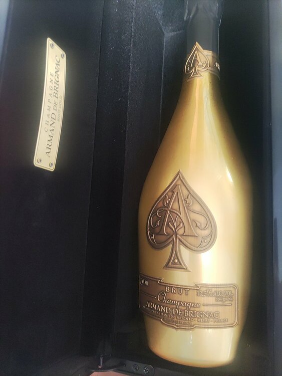 ﾌﾞﾘﾆｬｯｸﾌﾞﾘｭｯﾄｺﾞｰﾙﾄﾞ（お酒）の商品画像 - 査定依頼日：2026年2月8日 - 最高査定価格：27,000円