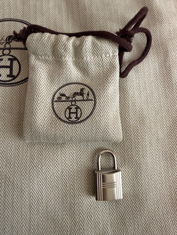 エルメス エールバッグ （ブランドバッグ）の商品画像 - 査定依頼日：2025年10月31日 - 最高査定価格：310,000円