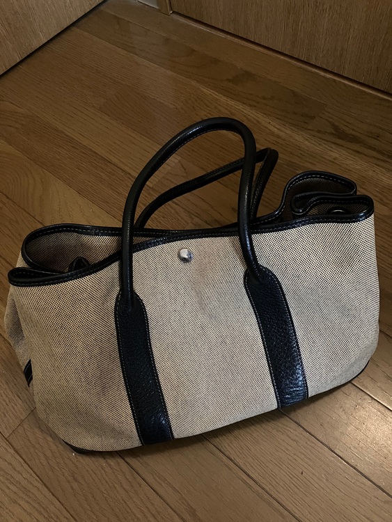 ガーデンパーティ（ブランドバッグ）の商品画像 - 査定依頼日：2022年7月8日 - 最高査定価格：54,000円