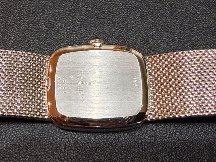 コルム（高級時計）の商品画像 - 査定依頼日：2025年12月28日 - 最高査定価格：1,200,000円