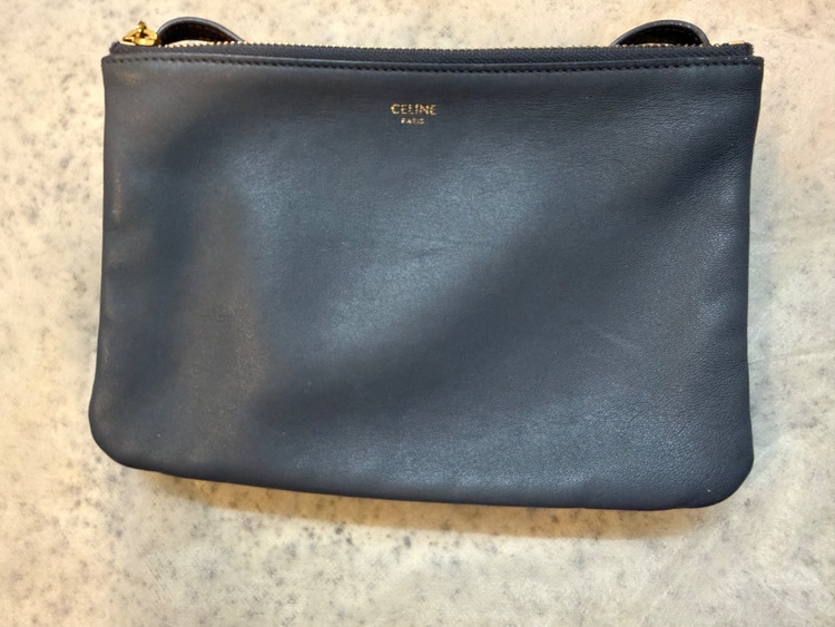 CELINE セリーヌ トリオ ショルダーバッグ レザー（ブランドバッグ）の商品画像 - 査定依頼日：2026年5月29日 - 最高査定価格：50,000円