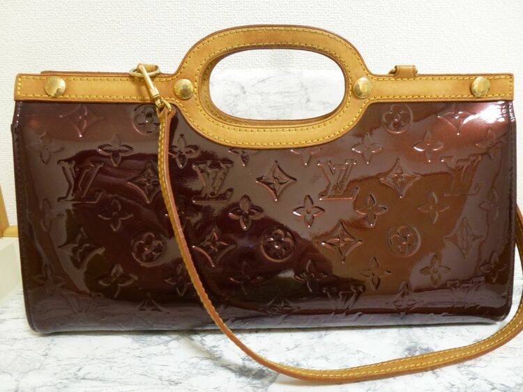 ルイヴィトン ヴェルニ ロクスバリードライブ 2way ショルダー（ブランドバッグ）の商品画像 - 査定依頼日：2025年11月19日 - 最高査定価格：55,000円