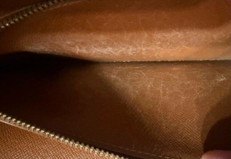 長財布（ブランド財布・小物）の商品画像 - 査定依頼日：2026年2月4日 - 最高査定価格：5,000円