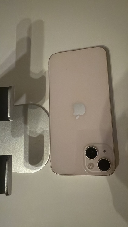 iPhone 13 128GB docomo（スマホ）の商品画像 - 査定依頼日：2025年6月27日 - 最高査定価格：43,000円