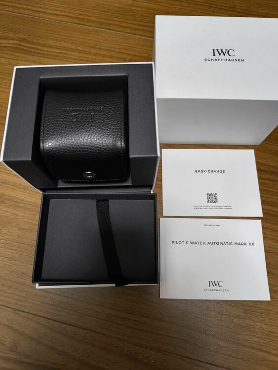 IWC パイロットウォッチ IW328202（高級時計）の商品画像 - 査定依頼日：2025年9月20日 - 最高査定価格：730,000円