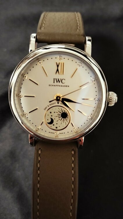 IWC ポルトフィーノ （高級時計）の商品画像 - 査定依頼日：2026年2月8日 - 最高査定価格：700,000円