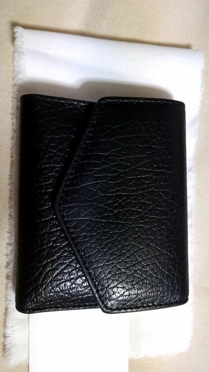 Maison Margiela 二つ折り財布（ブランド財布・小物）の商品画像 - 査定依頼日：2025年10月4日 - 最高査定価格：20,000円