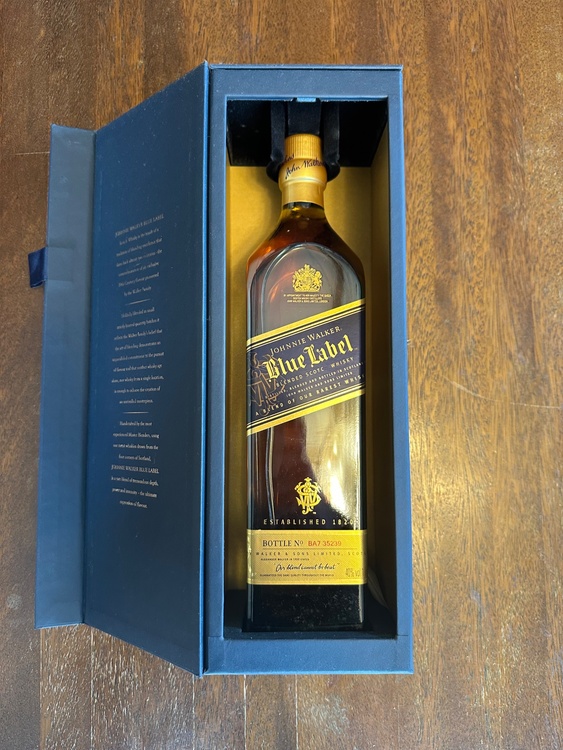 ウイスキー ジョニーウォーカー （お酒）の商品画像 - 査定依頼日：2026年4月6日 - 最高査定価格：38,000円