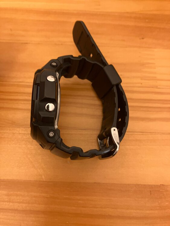 G-SHOCK その他 AWG-M100（高級時計）の商品画像 - 査定依頼日：2025年1月28日 - 最高査定価格：3,000円