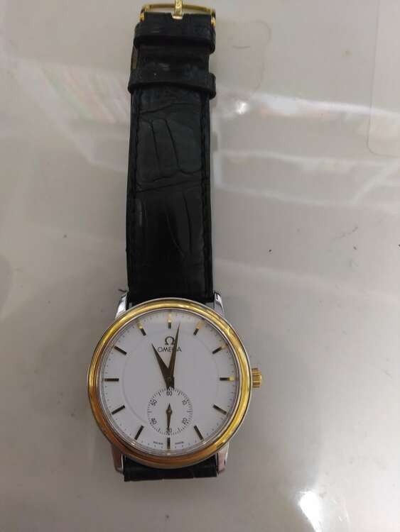 オメガ デ･ビル 4620.31（高級時計）の商品画像 - 査定依頼日：2025年5月10日 - 最高査定価格：250,000円