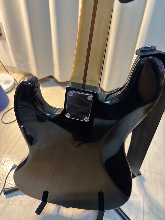 fender standard jazz bass（ピアノ・楽器・PA機材）の商品画像 - 査定依頼日：2026年7月13日 - 最高査定価格：35,000円