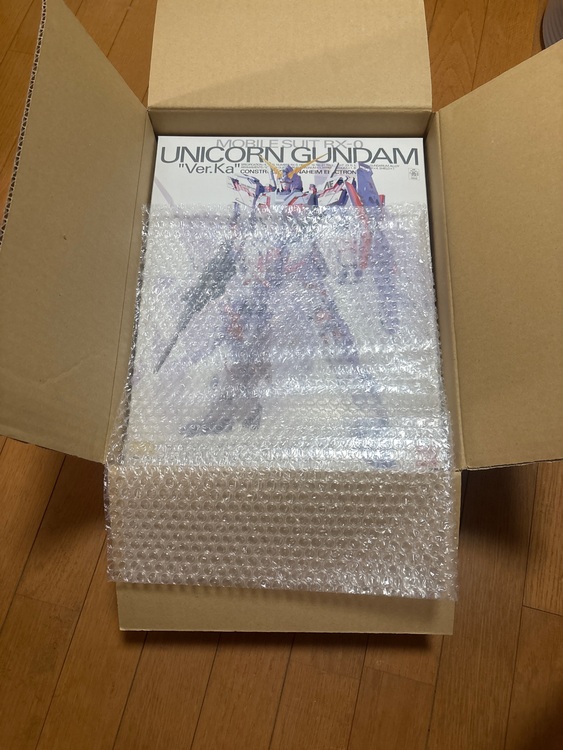 MGユニコーンガンダムVer.Ka（フィギュア・プラモデル）の商品画像 - 査定依頼日：2025年9月30日 - 最高査定価格：4,000円