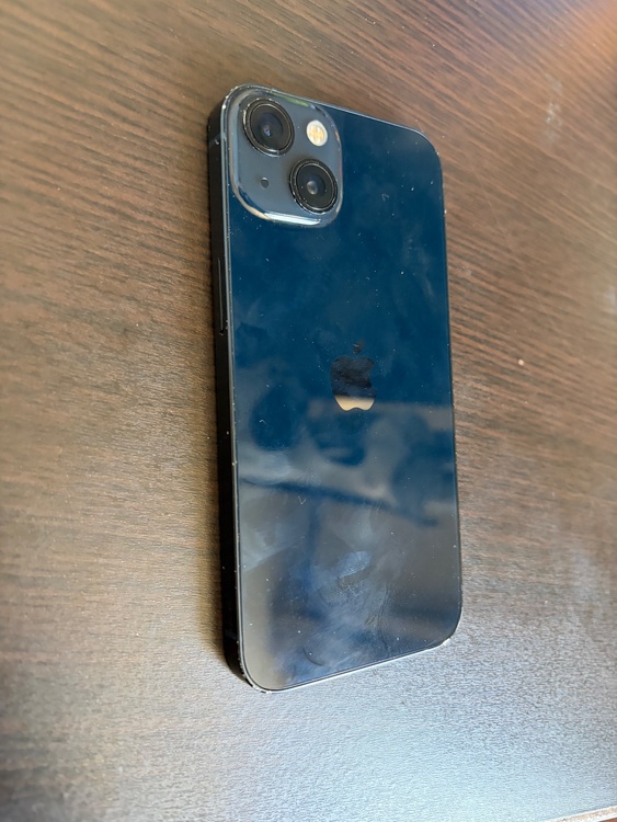iPhone iPhone 13 128GB au（スマホ）の商品画像 - 査定依頼日：2026年8月6日 - 最高査定価格：34,500円