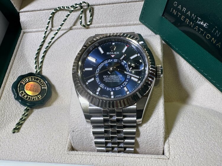 326934　ブルー（高級時計）の商品画像 - 査定依頼日：2026年1月17日 - 最高査定価格：3,350,000円