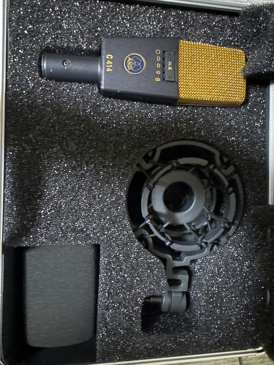 c414 xlii（ピアノ・楽器・PA機材）の商品画像 - 査定依頼日：2026年7月21日 - 最高査定価格：60,000円