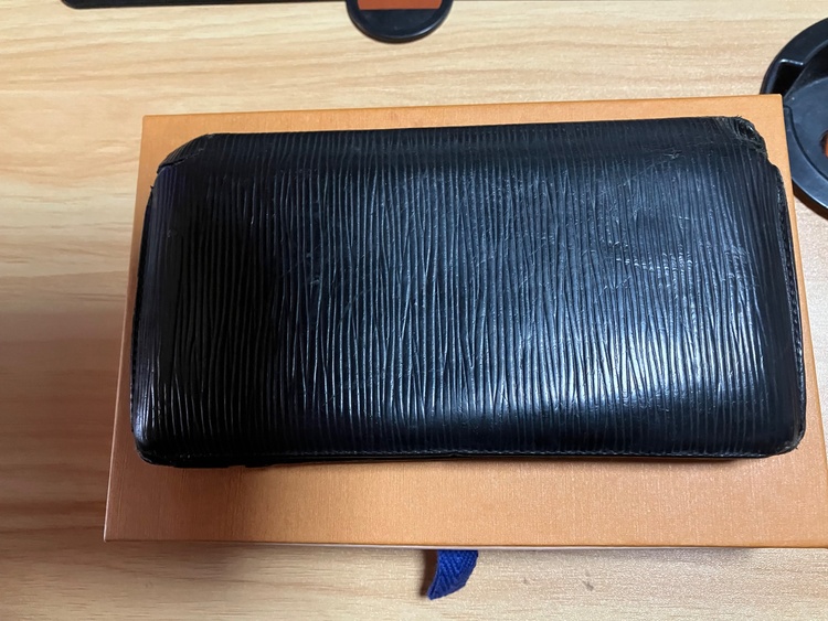 エピ　長財布（ブランドバッグ）の商品画像 - 査定依頼日：2026年2月18日 - 最高査定価格：2,000円