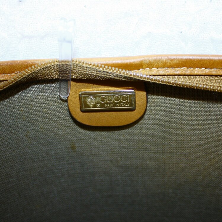 GUCCI マイクロGG トートバッグ PVCレザー シェリーライン 002 983 0163（ブランドバッグ）の商品画像 - 査定依頼日：2026年10月8日 - 最高査定価格：6,000円