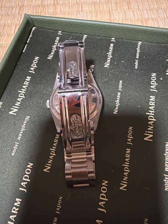 ロレックス エクスプローラー 1427（高級時計）の商品画像 - 査定依頼日：2026年4月7日 - 最高査定価格：1,150,000円