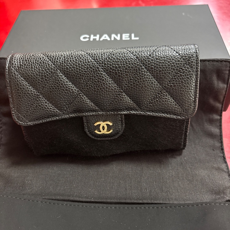 CHANEL ウオレット（ブランドバッグ）の商品画像 - 査定依頼日：2026年8月31日 - 最高査定価格：70,000円